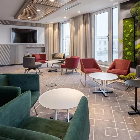 - East, An Ihg 4*