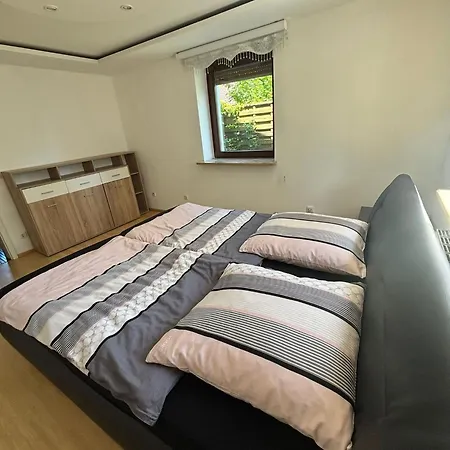 Erdgeschosswohnung Neben Schloss Blutenburg Mit Privatem Garten Apartment Munich