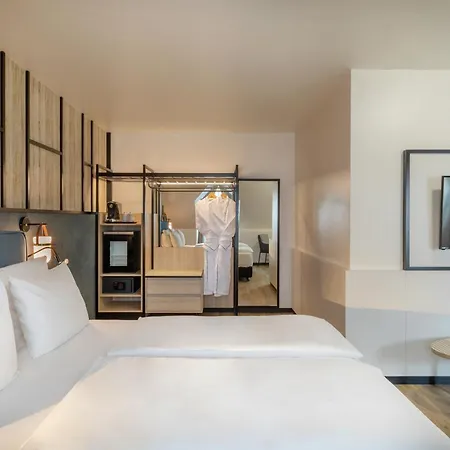Hotel Center Affiliated By Melia 4*
