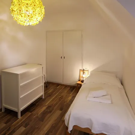 10 Min Subway U-bahn To Marienplatz 130 M2 - 4br - 2bath * Μόναχο