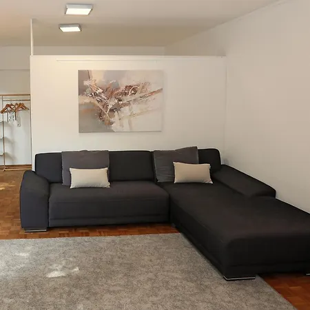 10 Min Subway U-bahn To Marienplatz 130 M2 - 4br - 2bath * Μόναχο
