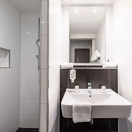 Hotel Muenchen-olympiapark 3*