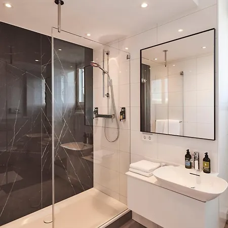 Moma1890 Boutique 4* Münih