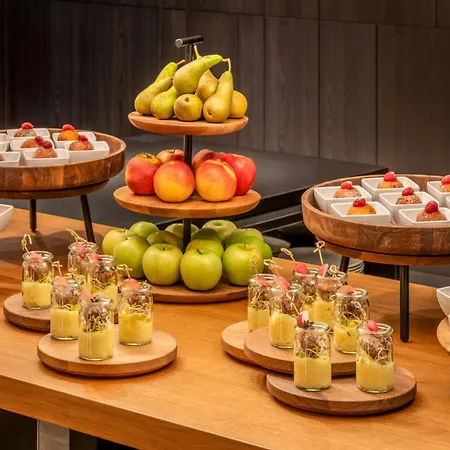 Marriott West 4*