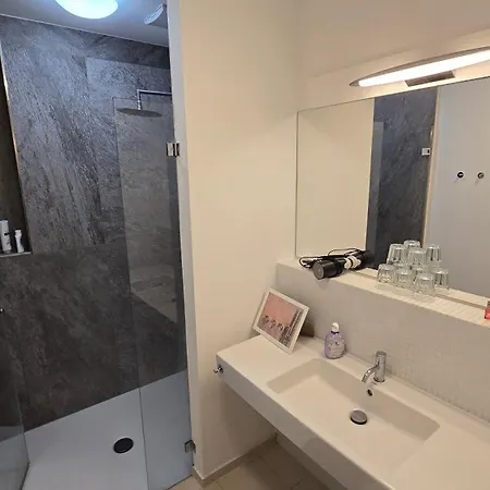 Homestay A Spacious And Comfortable