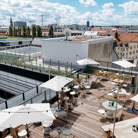 Ruby Rosi Hotel Munich