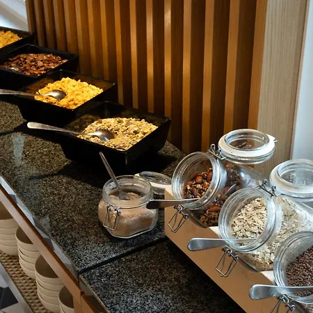 Holiday Inn Express Munich City West By Ihg Hotel