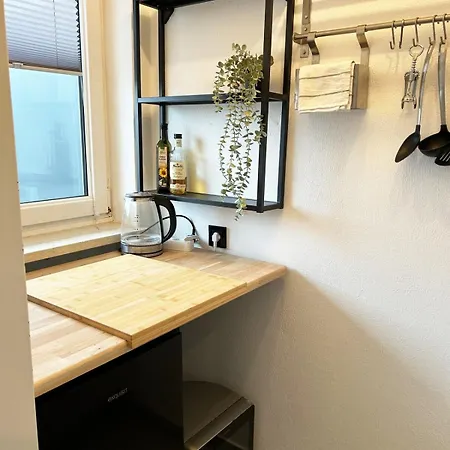 Furnished U6 Harras Apartment Munich