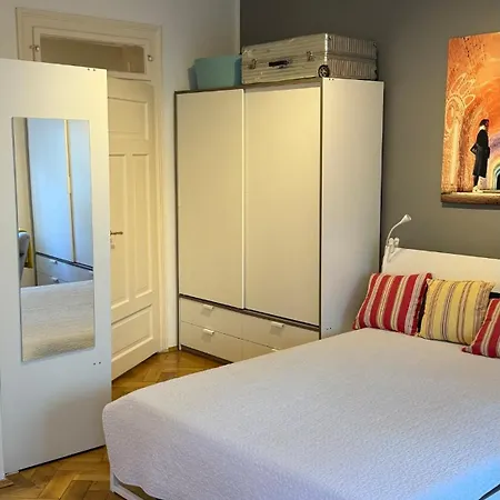 Apartamento Connected Near Ostbahnhof With Balcony Múnich