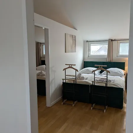 アパート Large 155 Qm And 5 Bedrooms With Roof Terrace In Centrally Located 1 To 14 Guests *