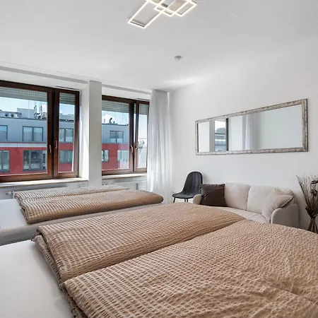 3 Whg Schwanthalerhoehe * Munich