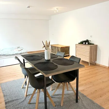 New Studio, & Quiet Διαμέρισμα Μόναχο