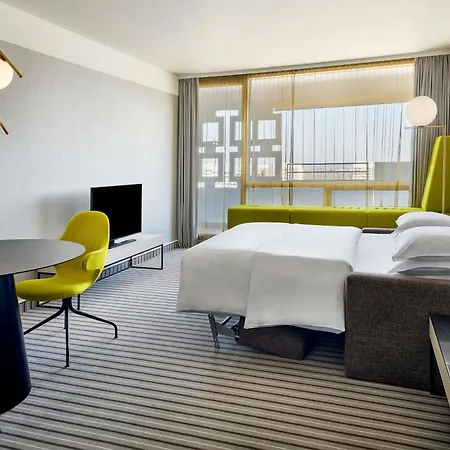 מלון Four Points By Sheraton Arabellapark 4*