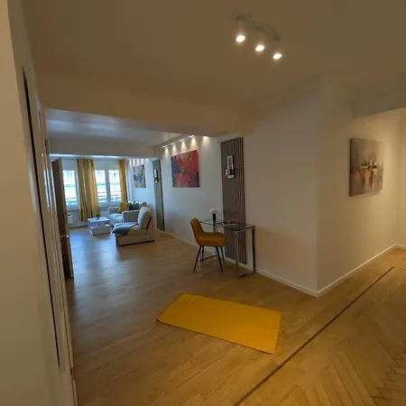 Place Direkt Am Karlsplatz - Stachus 70 Qm Mit 2 Schlafzimmer Mila