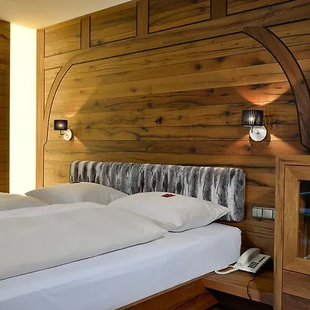 Hotel Torbraeu