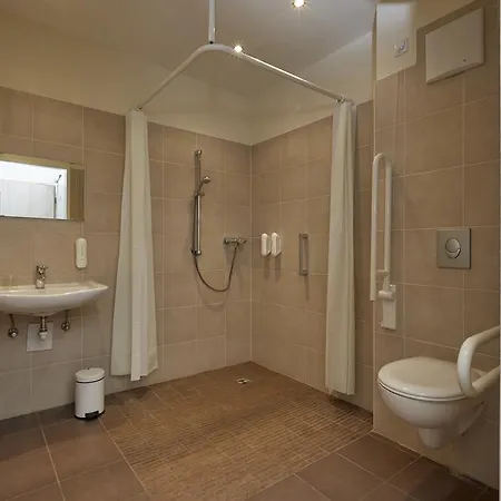 H+ Hotell