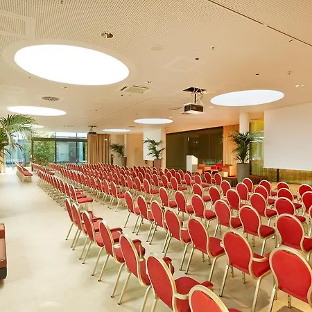 H4 Messe Hotell 4*