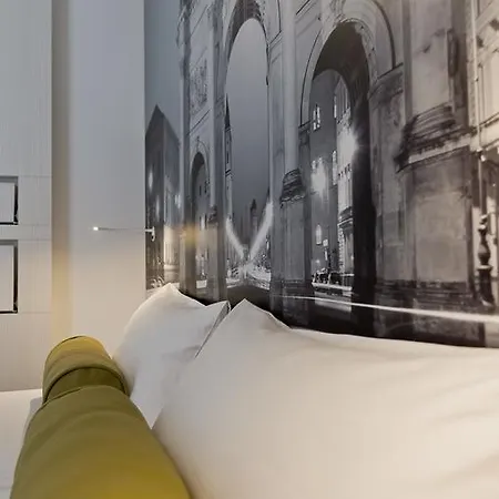 Hotel Super 8 By Wyndham North