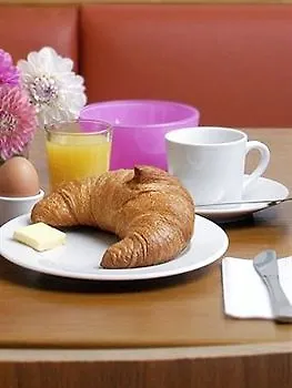 Szálloda Business & Budget Tessin 2*