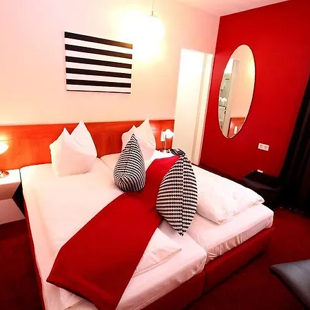 Hotell Falkenturm 2*