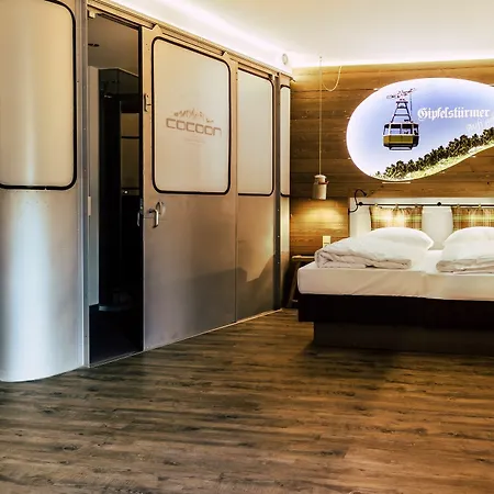 Hotel Cocoon Hauptbahnhof 4*