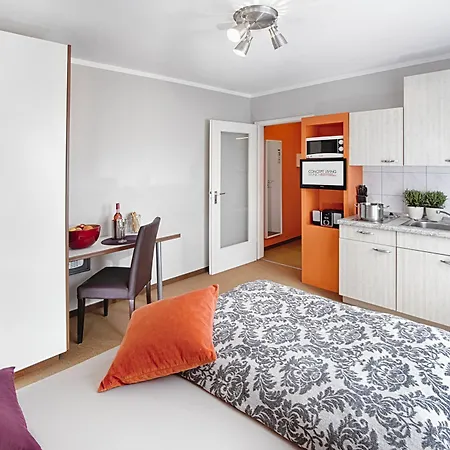 Concept Living Serviced Aparthotel Munich