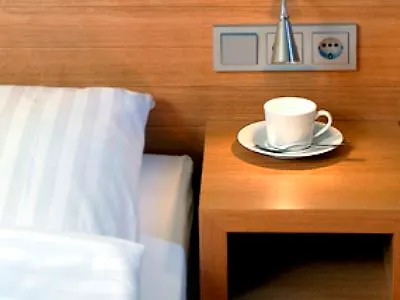 Business & Budget Tessin 2* München