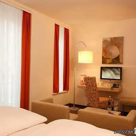H+ Hotell 4*