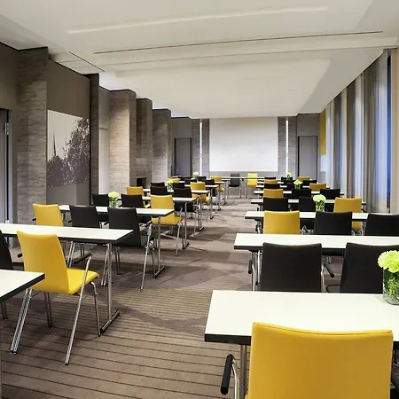 Отель Sheraton Westpark