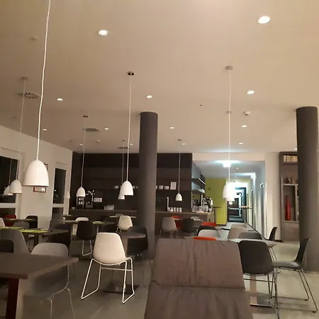 Campanile Sendling 3* מינכן