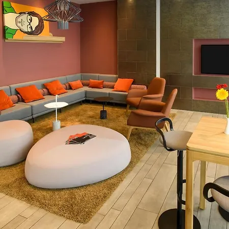 Adagio Aparthotel 4*