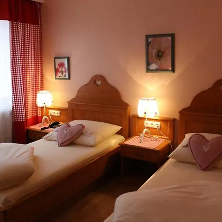 Monaco Hotel München
