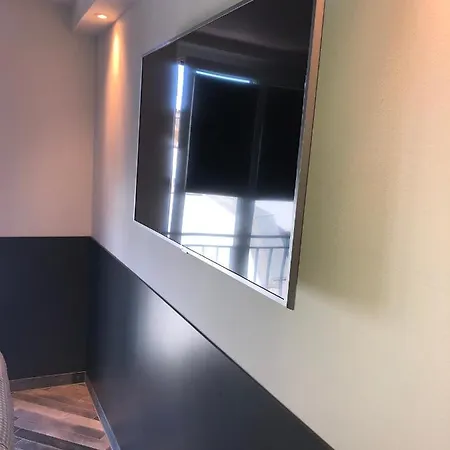 酒店 Deluxe 4*