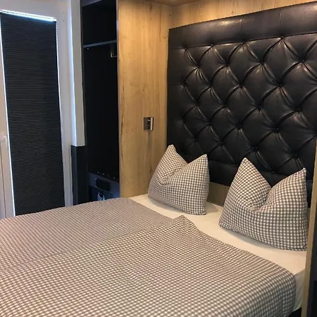 Deluxe 4* 慕尼黑