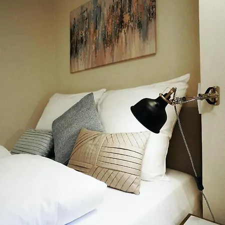 Cozy Studio In Lively Giesing For Your Business Trip Herberg *