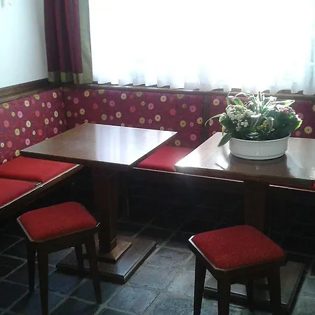 Jedermann 3*