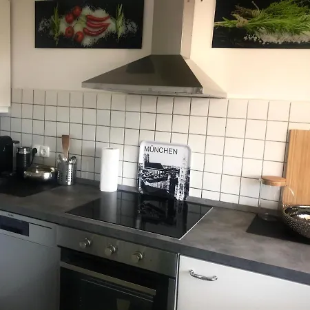Gemutliches Zuhause Im Dachgeschoss Am Konigsplatz *