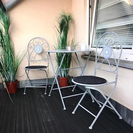 Apartment Gemutliches Zuhause Im Dachgeschoss Am Konigsplatz *