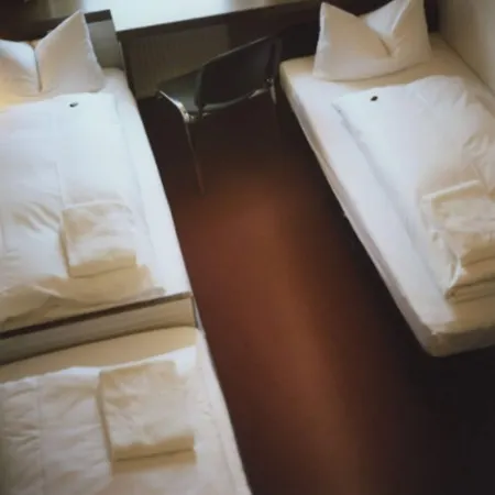 Jedermann Hotel 3*