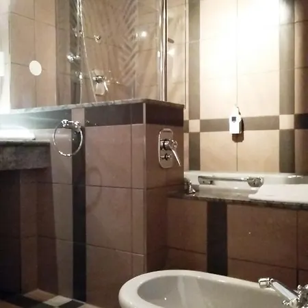 Asam Отель 4*