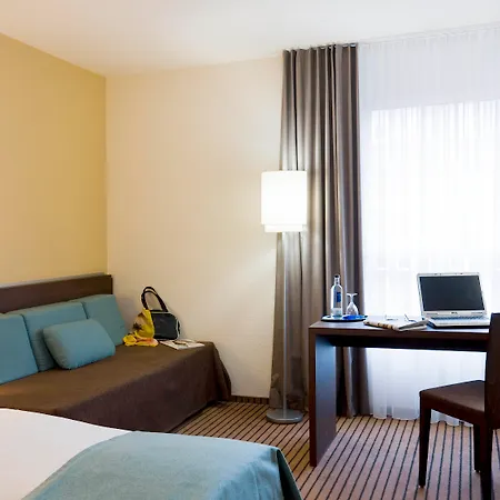 Hotel Mercure Neuperlach Sued 4*