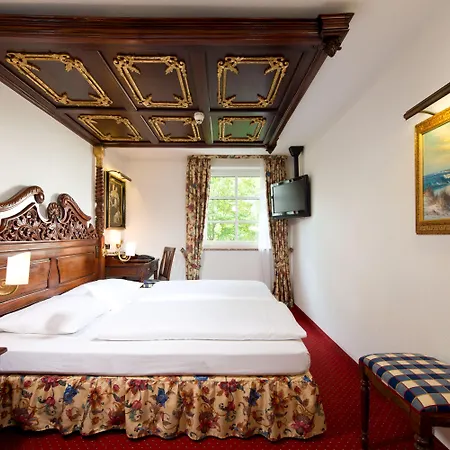 King's Center Superior Hotell 3*