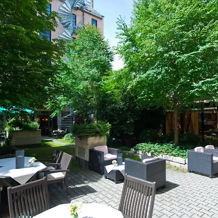 Hotell King's Center Superior 3*
