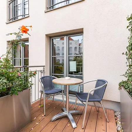 Advastay By King's 4* München
