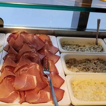 Kreis Residenz Hotel 4*