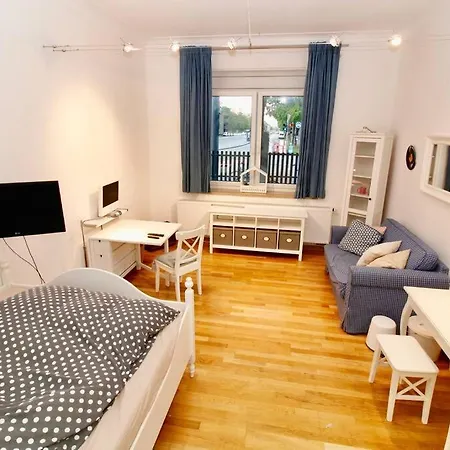 Spacious For Big Groups Oktoberfest / Bauma Daire *