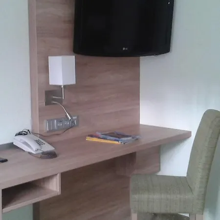 Jedermann Hotel 3*