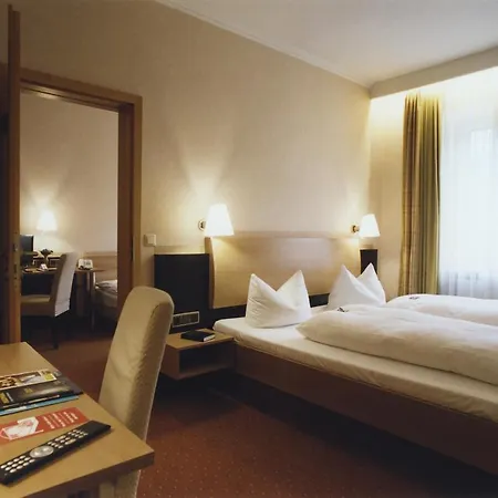 Jedermann 3* München