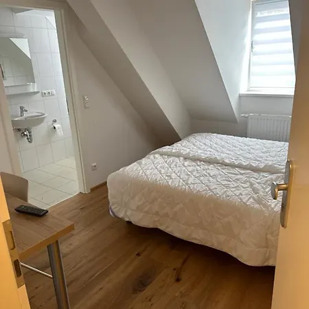 Alter Wirt Ramersdorf Hotell *