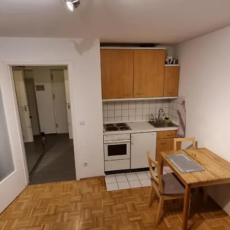 Apartament Schwabing With Garden Views *
